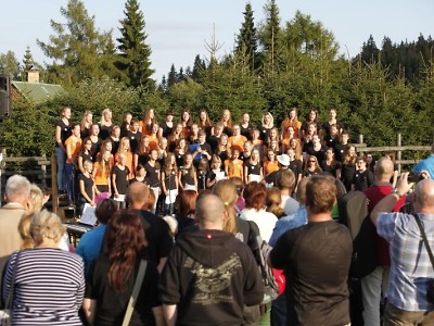 Hrabětice v Jizerských horách oslavily 10 let s Iuventus, gaude!