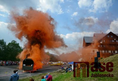 Obrazem: Pod Špičákem zasahovaly jednotky IZS Obrazem: Pod Špičákem zasahovaly jednotky IZS