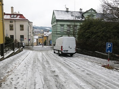 Autor foto:Archiv magistrátu města Jablonec nad Nisou Jablonecká ulice Průmyslová je po rekonstrukci