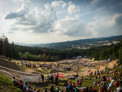 Na JBC 4X Revelations dohlédnou i policisté