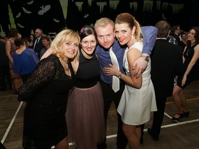 Obrazem: Jeskyňářský ples v Bozkově 2017