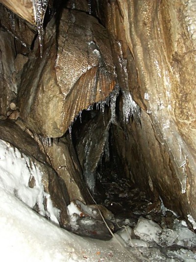 Vydejte se k ledové jeskyni u Naděje