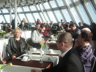 Hotel Ještěd finišuje s obnovou baru Avion