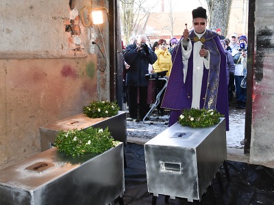Jilemničtí Valdštejnové opět spočinuli ve svých hrobech