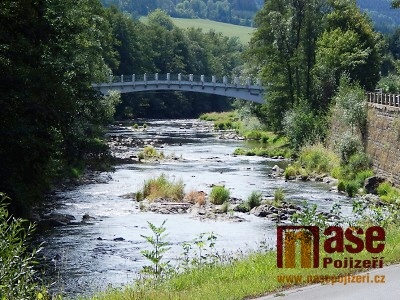 Obrazem: V Jizeře je málo vody, v Dolní Sytové naměřeno jen 30 cm