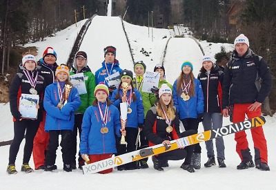 Desenský oddíl úspěšný na šampionátu ve skoku a kombinaci