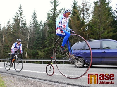 Velocipedista Josef Zimovčák potěší příznivce besedou v Tanvaldě