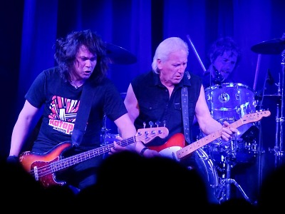 Katapult rozezpíval bozkovskou sokolovnu