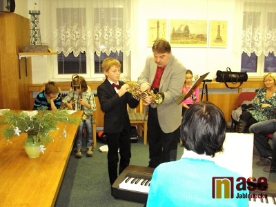 Malí muzikanti zahráli v Lučanech