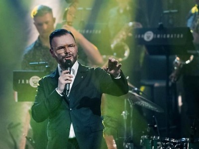 Autor foto:Martin Kubišta Smigmator odstartoval tour v Jablonci a zpíval, až z něho krev stříkala