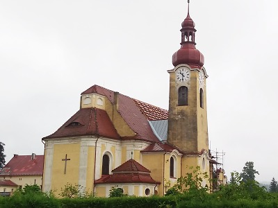 Kraj věnuje statisíce na opravu střechy kostela v Raspenavě