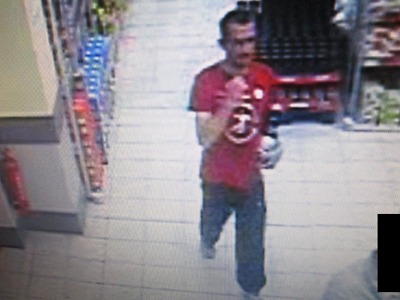 Policisté hledají důležitého svědka krádeže ve Mšeně