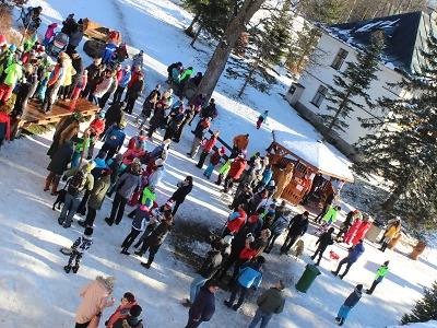 Krakonošovy trhy potěšily nejen místní v parku hraběte Jana Harracha