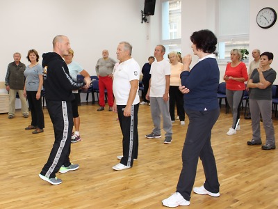 Jablonečtí senioři se učí sebeobraně