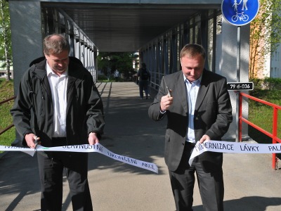 Jablonecká lávka přes Palackého ulici je opět otevřená