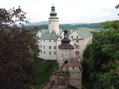 Akce na hradech a zámcích pokračují naplno i v srpnu