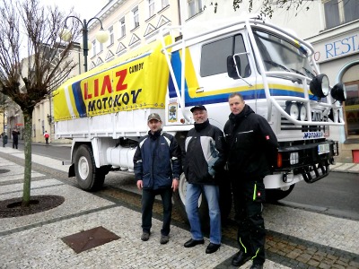 Kamion Liaz z prvního Dakaru zaparkoval na vánočních slavnostech