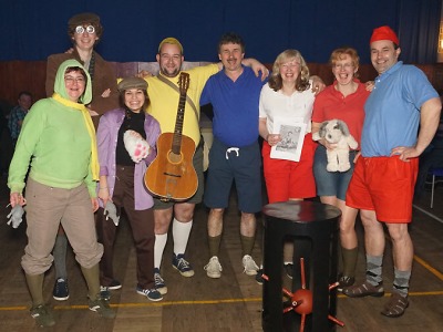 Na maškarní do Bozkova dorazili králíci z klobouku i rychlé šípy