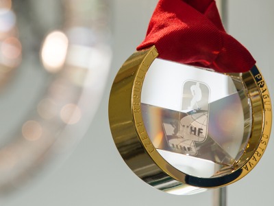 Medaile z hokejového šampionátu zůstaly v Česku