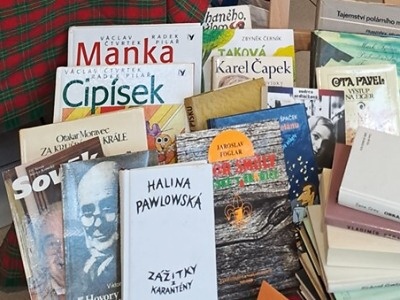 Knihy za korunu v jabloneckém re-use centru