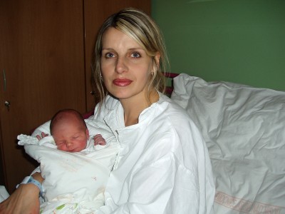 První miminko se v Jablonci narodilo dvě minuty po půlnoci