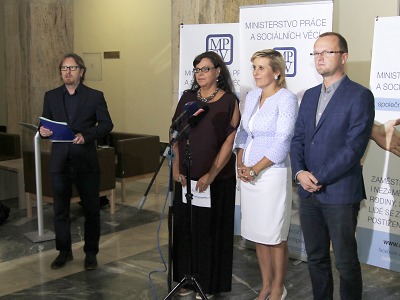 Na mzdy v sociálních službách obdrží kraj od státu ještě 34 milionů