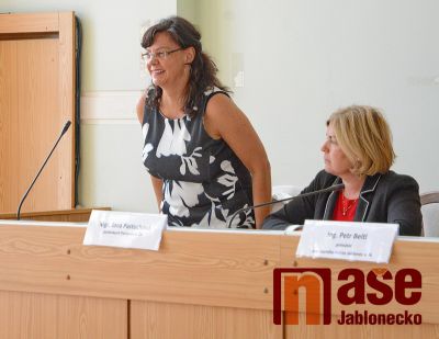 Obrazem: Ministryně Marksová navštívila Jablonec a Tanvald