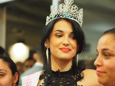 Miss Gipsy vybrala peníze pro Natálku. Korunku má z firmy Šenýr Bijoux