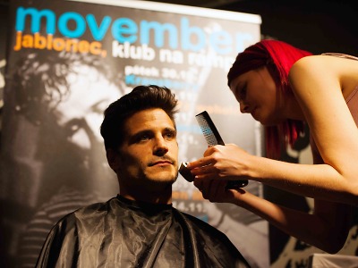 Movember odstartoval i v Jablonci, zapojili se fotbalisté i primář