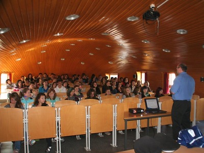 Jablonečtí strážníci zamířili ke středoškolákům