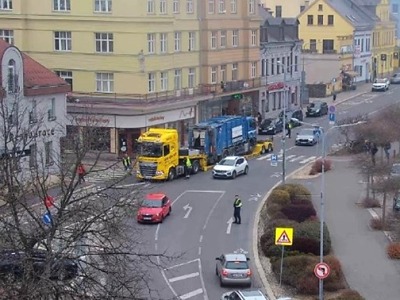 Víkend MP: porucha v centru, napadení i pátrání po hledané osobě