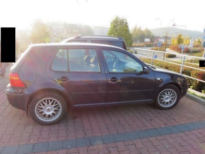 Policie hledá svědky nehody u jabloneckého supermarketu