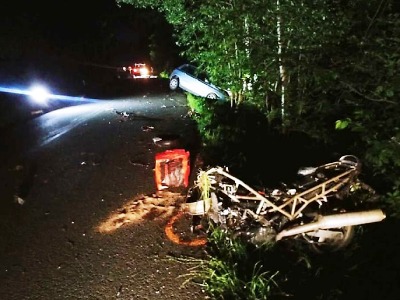Tragická nehoda u Horní Branné. Po střetu s autem zemřel motocyklista