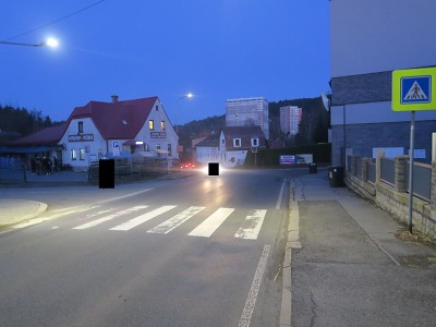 Řidič v Jablonci porazil na přechodu nezletilého chlapce