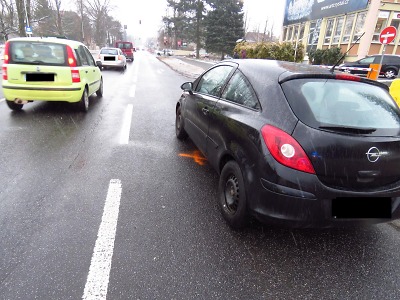 Chodkyně přebíhala v Jablonci silnici mimo přechod a srazilo ji auto