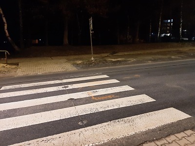 Na přechodu v jablonecké ulici U přehrady porazil řidič chodkyni