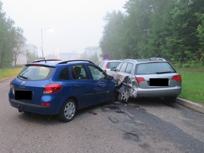 Řidička se vyhýbala v Jablonci zajíci a po havárce je škoda 130 tisíc