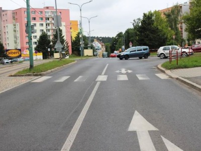 Policie hledá svědky nehody v Jablonci, při níž byla zraněna 14letá dívka