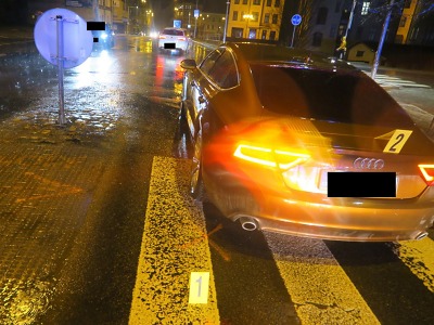 Autor foto:Archiv Policie ČR Řidič nedal v jablonecké ulici 5. května přednost přecházející ženě