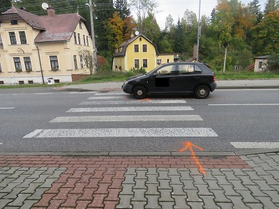 Řidička nedala v Lučanech na přechodu přednost mladé chodkyni