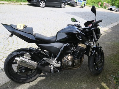 Motocyklista havaroval v jablonecké ulici Souběžná