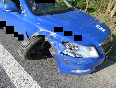 Řidič pod vlivem drog havaroval a zranil řidičku v jiném autě