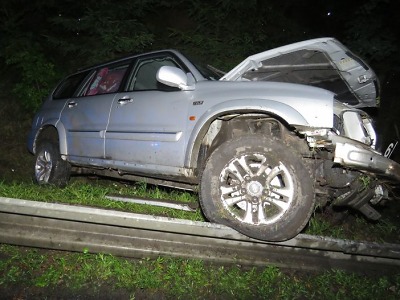 Na mokré vozovce u Rádla dostala řidička smyk