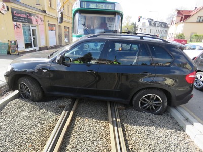 Řidička BMW nedala v Liberci přednost tramvaji