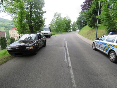 Za volantem v Tanvaldě údajně usnul a vyjel do protisměru