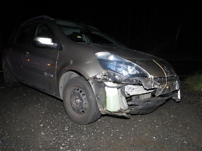 Řidič v Tanvaldě se údajně lekl kočky a skončil v zábradlí