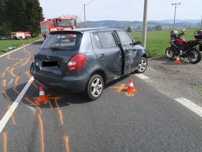 Mezi Držkovem a Loužnicí na jednom místě havarovali dva motocyklisté