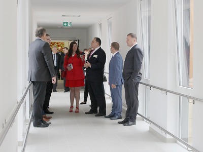 Slavnostně otevřeli novou spojovací chodbu v jablonecké nemocnici