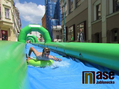 Obrazem: Obří skluzavka poprvé v Jablonci