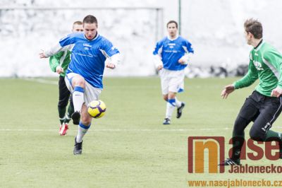 Na čele I.B třídy západ jsou Jenišovice a Mšeno B